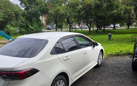 Toyota Corolla, 2022 год, 2 000 000 рублей, 11 фотография