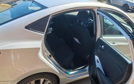 Hyundai Solaris II рестайлинг, 2016 год, 1 500 000 рублей, 13 фотография