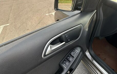 Mercedes-Benz B-Класс, 2012 год, 1 050 000 рублей, 6 фотография