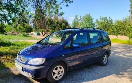 Opel Zafira A рестайлинг, 2004 год, 490 000 рублей, 2 фотография