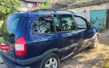 Opel Zafira A рестайлинг, 2004 год, 490 000 рублей, 3 фотография