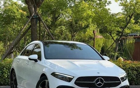 Mercedes-Benz A-Класс, 2023 год, 1 890 333 рублей, 3 фотография
