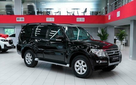 Mitsubishi Pajero IV, 2018 год, 2 900 000 рублей, 3 фотография