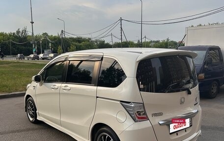 Honda Freed I, 2012 год, 1 300 000 рублей, 7 фотография