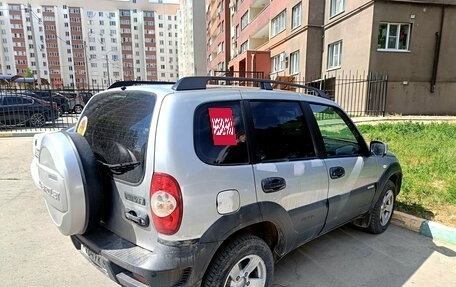 Chevrolet Niva I рестайлинг, 2015 год, 500 000 рублей, 2 фотография