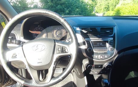 Hyundai Solaris II рестайлинг, 2015 год, 1 050 000 рублей, 7 фотография