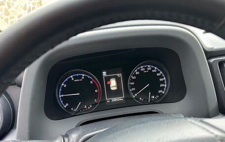 Toyota RAV4, 2018 год, 2 200 000 рублей, 8 фотография