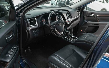 Toyota Highlander III, 2014 год, 2 550 000 рублей, 6 фотография