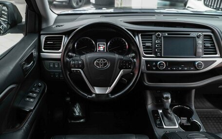 Toyota Highlander III, 2014 год, 2 550 000 рублей, 15 фотография