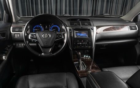 Toyota Camry, 2016 год, 2 199 000 рублей, 9 фотография