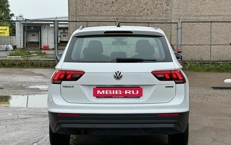 Volkswagen Tiguan II, 2019 год, 2 350 000 рублей, 5 фотография