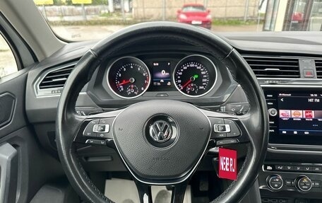Volkswagen Tiguan II, 2019 год, 2 350 000 рублей, 22 фотография