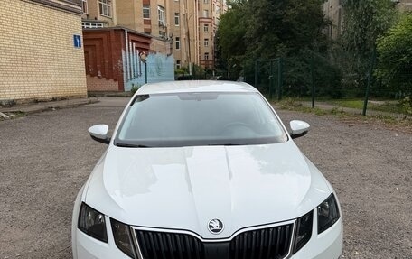 Skoda Octavia, 2018 год, 1 730 000 рублей, 2 фотография