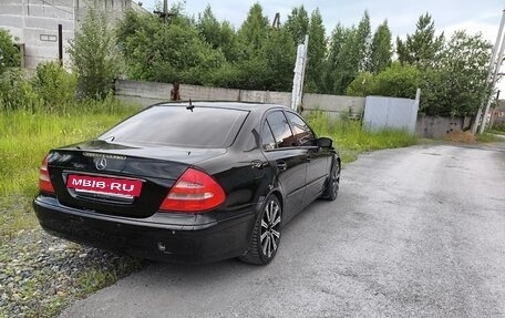 Mercedes-Benz E-Класс, 2002 год, 350 000 рублей, 3 фотография