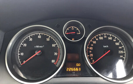 Opel Zafira B, 2011 год, 650 000 рублей, 4 фотография