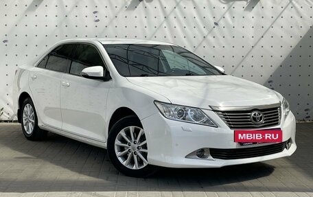 Toyota Camry, 2014 год, 1 840 000 рублей, 2 фотография