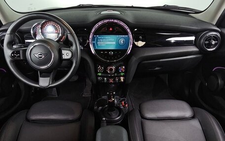 MINI Hatch, 2022 год, 1 958 000 рублей, 7 фотография