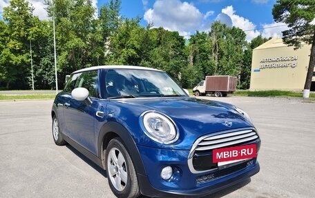 MINI Hatch, 2015 год, 1 550 000 рублей, 2 фотография