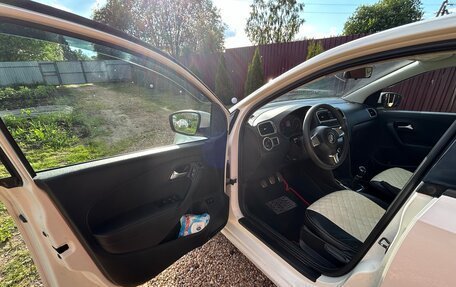 Volkswagen Polo VI (EU Market), 2011 год, 650 000 рублей, 11 фотография