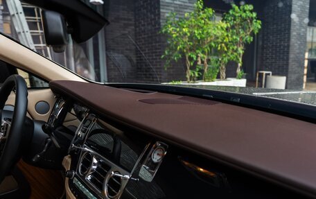 Rolls-Royce Wraith, 2014 год, 17 990 000 рублей, 34 фотография