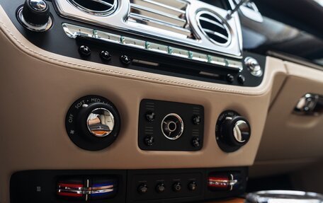 Rolls-Royce Wraith, 2014 год, 17 990 000 рублей, 32 фотография