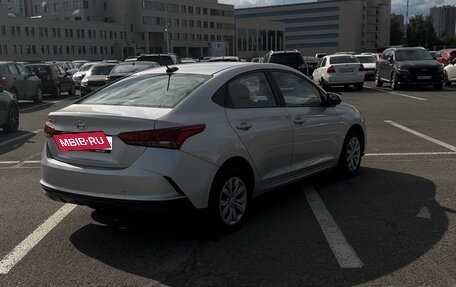 Hyundai Solaris II рестайлинг, 2021 год, 1 330 000 рублей, 5 фотография