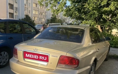 Hyundai Sonata IV рестайлинг, 2006 год, 400 000 рублей, 2 фотография