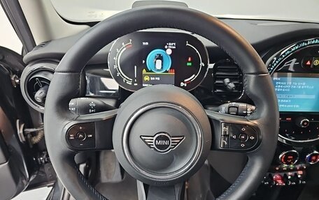 MINI Hatch, 2023 год, 1 977 000 рублей, 8 фотография