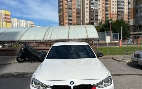 BMW 3 серия, 2016 год, 2 600 000 рублей, 3 фотография