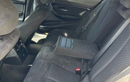 BMW 3 серия, 2016 год, 2 600 000 рублей, 12 фотография