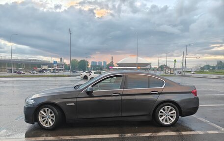 BMW 5 серия, 2015 год, 1 790 000 рублей, 3 фотография