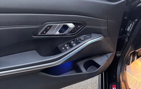 BMW 3 серия, 2019 год, 3 500 000 рублей, 18 фотография
