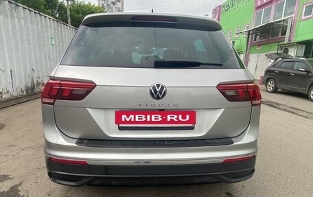 Volkswagen Tiguan II, 2021 год, 3 490 000 рублей, 2 фотография
