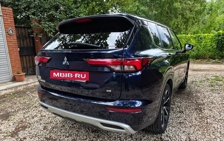 Mitsubishi Outlander, 2022 год, 3 350 000 рублей, 11 фотография