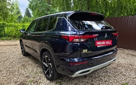 Mitsubishi Outlander, 2022 год, 3 350 000 рублей, 7 фотография