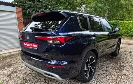 Mitsubishi Outlander, 2022 год, 3 350 000 рублей, 12 фотография