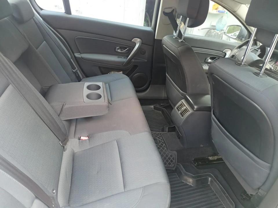 Renault Latitude I, 2012 год, 750 000 рублей, 15 фотография