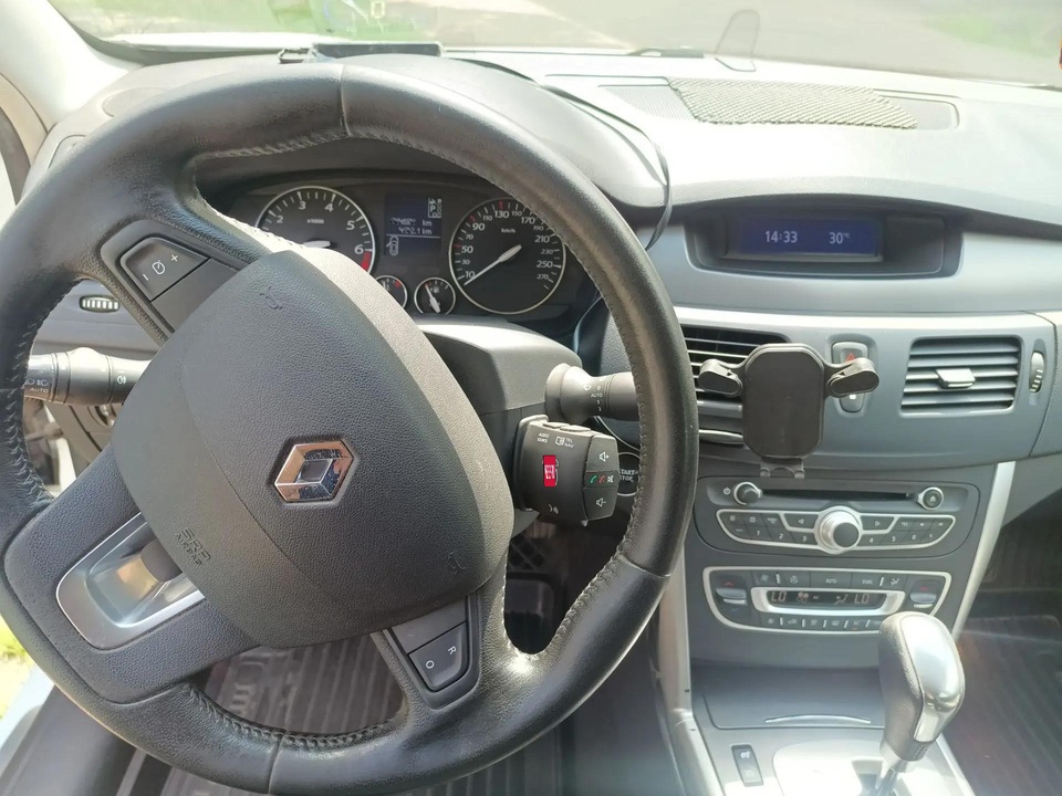 Renault Latitude I, 2012 год, 750 000 рублей, 17 фотография