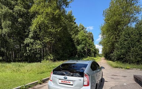 Toyota Prius, 2013 год, 1 350 000 рублей, 5 фотография