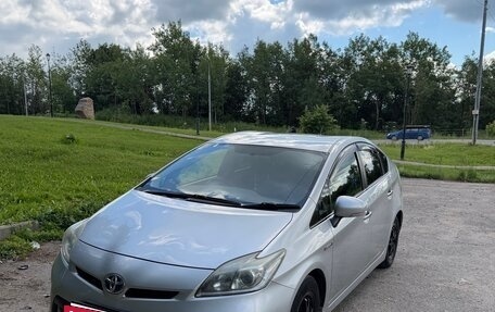 Toyota Prius, 2013 год, 1 350 000 рублей, 6 фотография