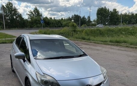 Toyota Prius, 2013 год, 1 350 000 рублей, 7 фотография
