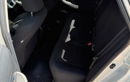 Toyota Prius, 2013 год, 1 350 000 рублей, 19 фотография