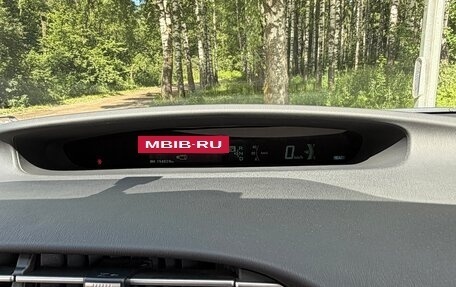 Toyota Prius, 2013 год, 1 350 000 рублей, 26 фотография