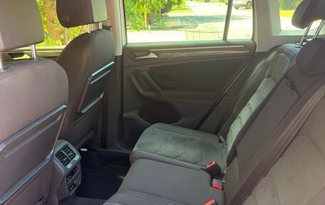 Volkswagen Tiguan II, 2019 год, 2 990 000 рублей, 12 фотография