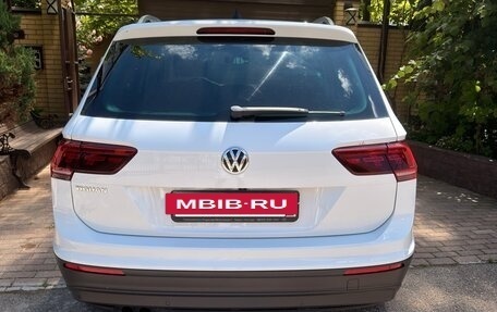 Volkswagen Tiguan II, 2019 год, 2 990 000 рублей, 4 фотография