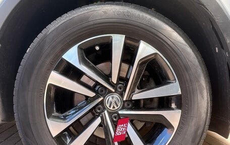 Volkswagen Tiguan II, 2019 год, 2 990 000 рублей, 6 фотография