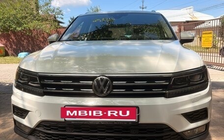 Volkswagen Tiguan II, 2019 год, 2 990 000 рублей, 2 фотография