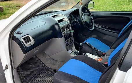 Toyota Caldina, 2000 год, 700 000 рублей, 10 фотография