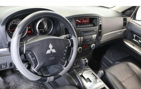 Mitsubishi Pajero IV, 2012 год, 2 109 000 рублей, 6 фотография