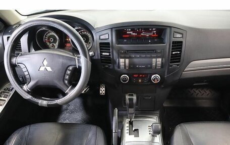 Mitsubishi Pajero IV, 2012 год, 2 109 000 рублей, 9 фотография